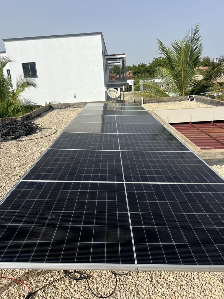 Installation résidentielle de panneaux solaires